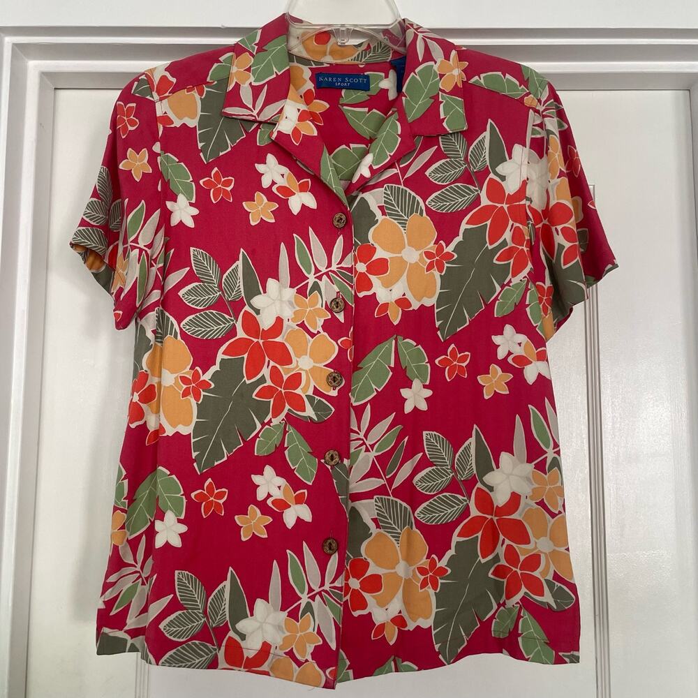 Vintage 90s Karen Scott Sport Red Hawaiian button down shirt.Small.short sleeve